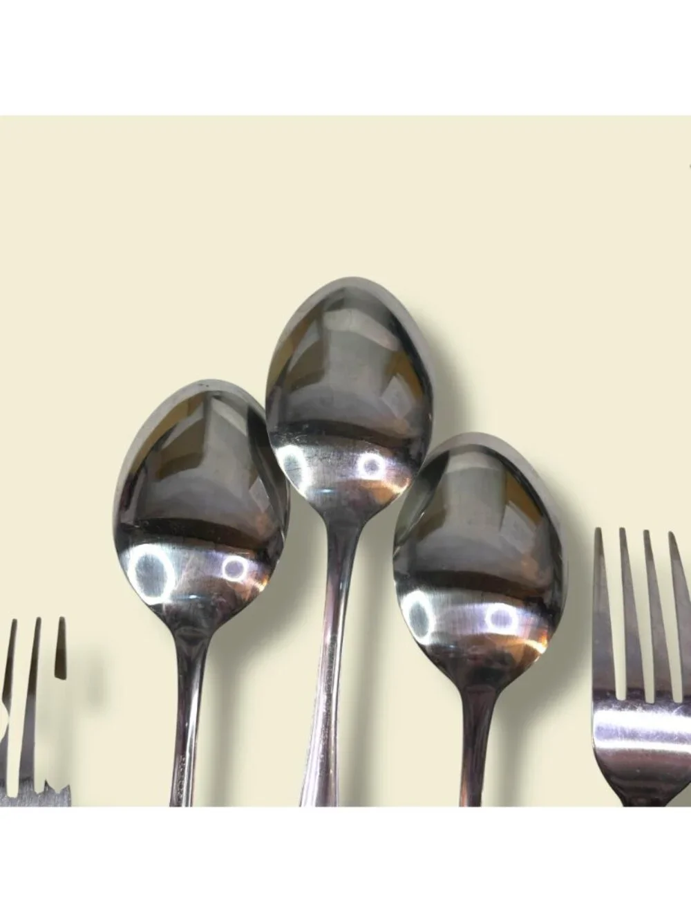 Cambridge Stainless Steel Flatware Set 12-Piece Silverware Forks & Spoons